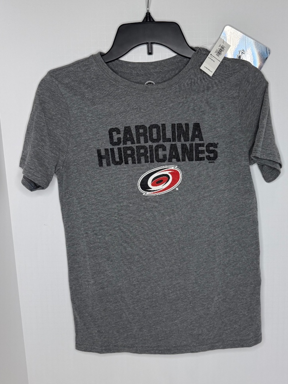 NWT Kids Old Navy Carolina Hurricanes NHL T-Shirt Size Large